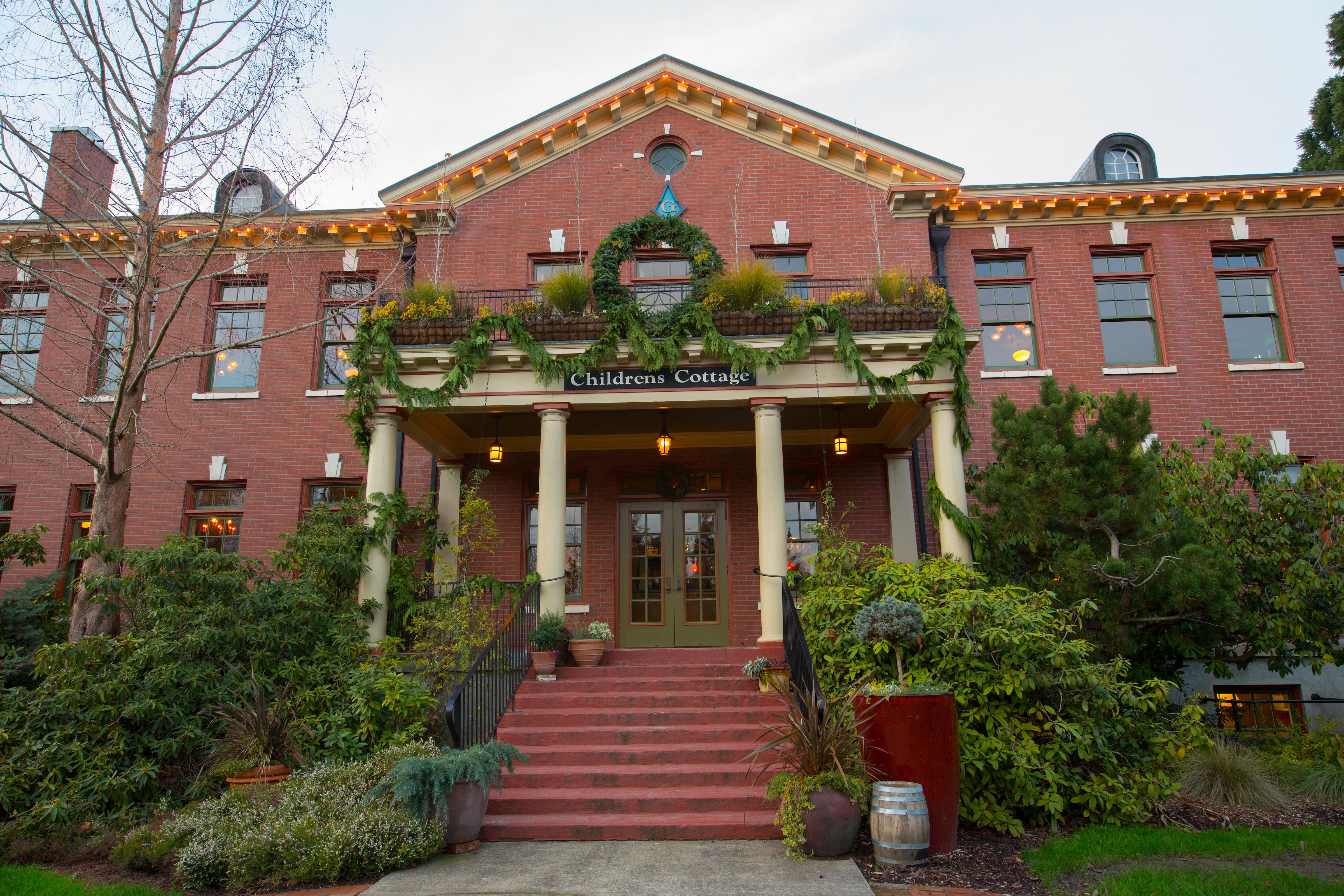 Mcmenamins Grand Lodge Forest Grove Kültér fotó