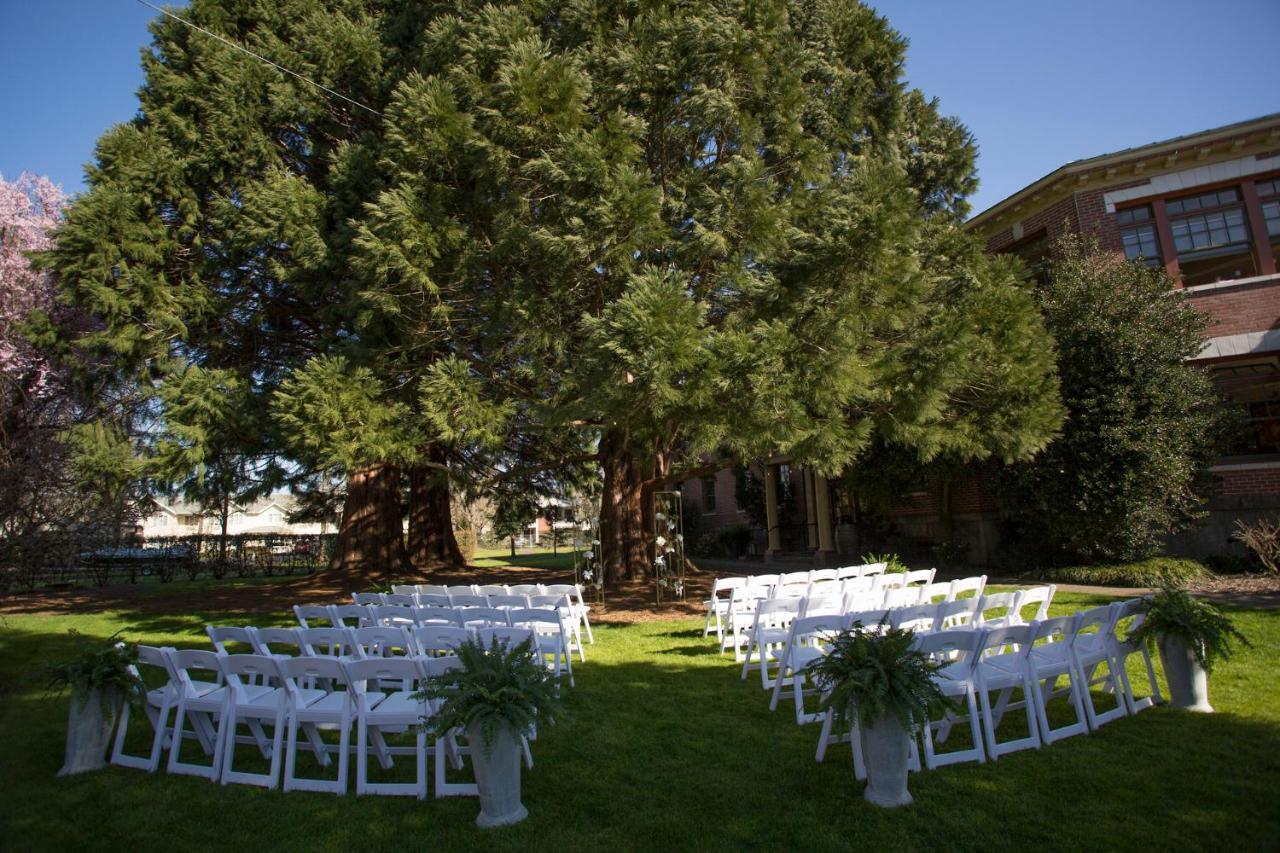 Mcmenamins Grand Lodge Forest Grove Kültér fotó